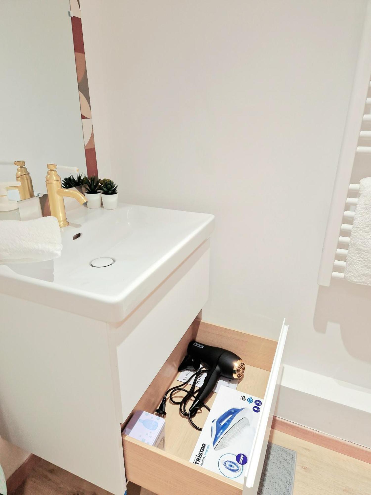 L'Elementaire, Appartement Chic Et Central Mulhouse Buitenkant foto